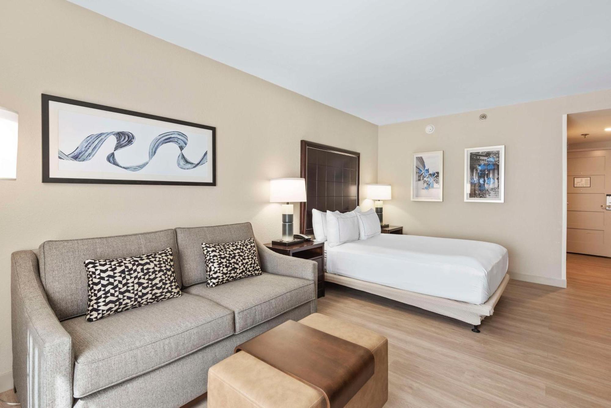Doubletree By Hilton Columbus Exterior foto
