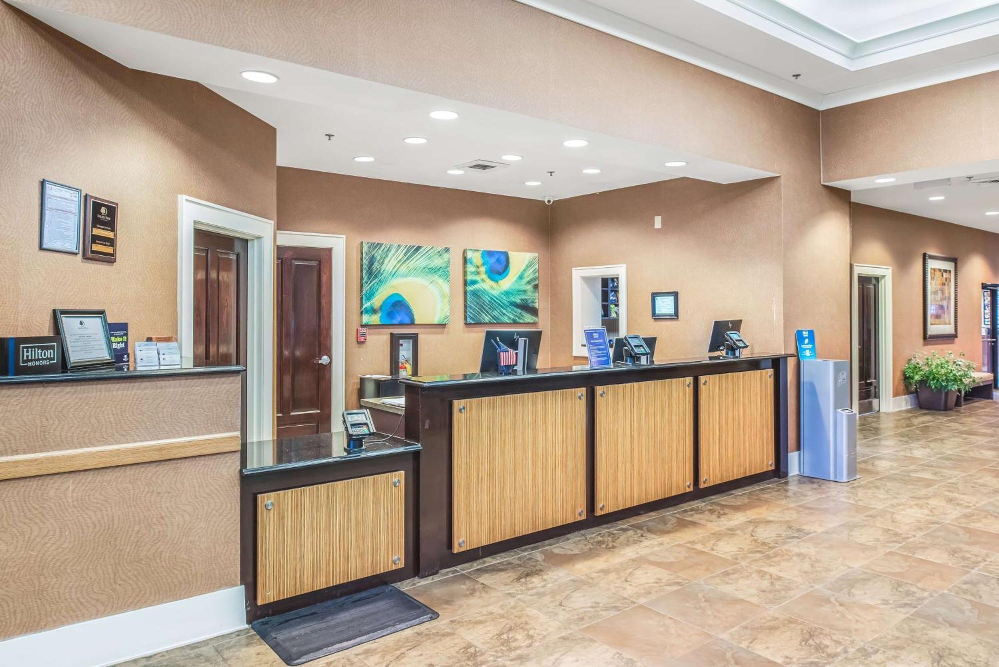 Doubletree By Hilton Columbus Exterior foto